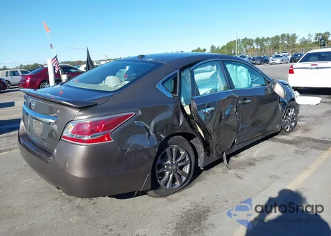 2015 Nissan Altima 2.5 S из США, поврежденный, VIN 1N4AL3AP9FN403405